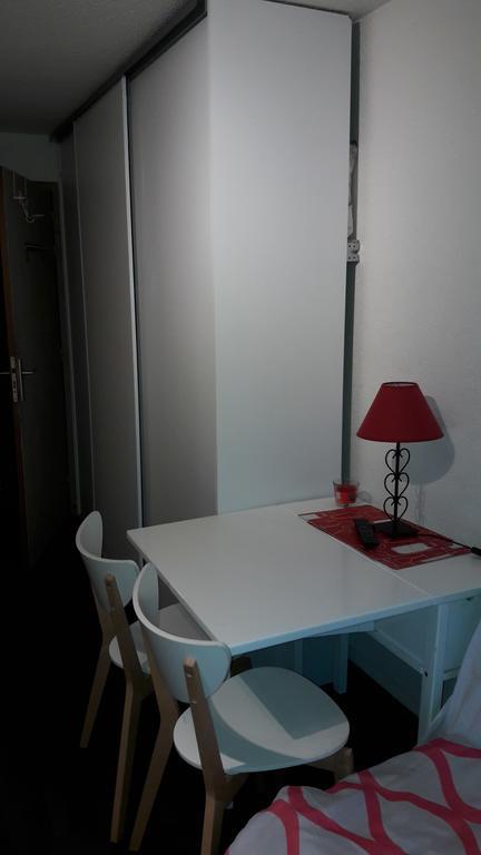 Studio Au Calme Leilighet Deville-les-Rouen Eksteriør bilde